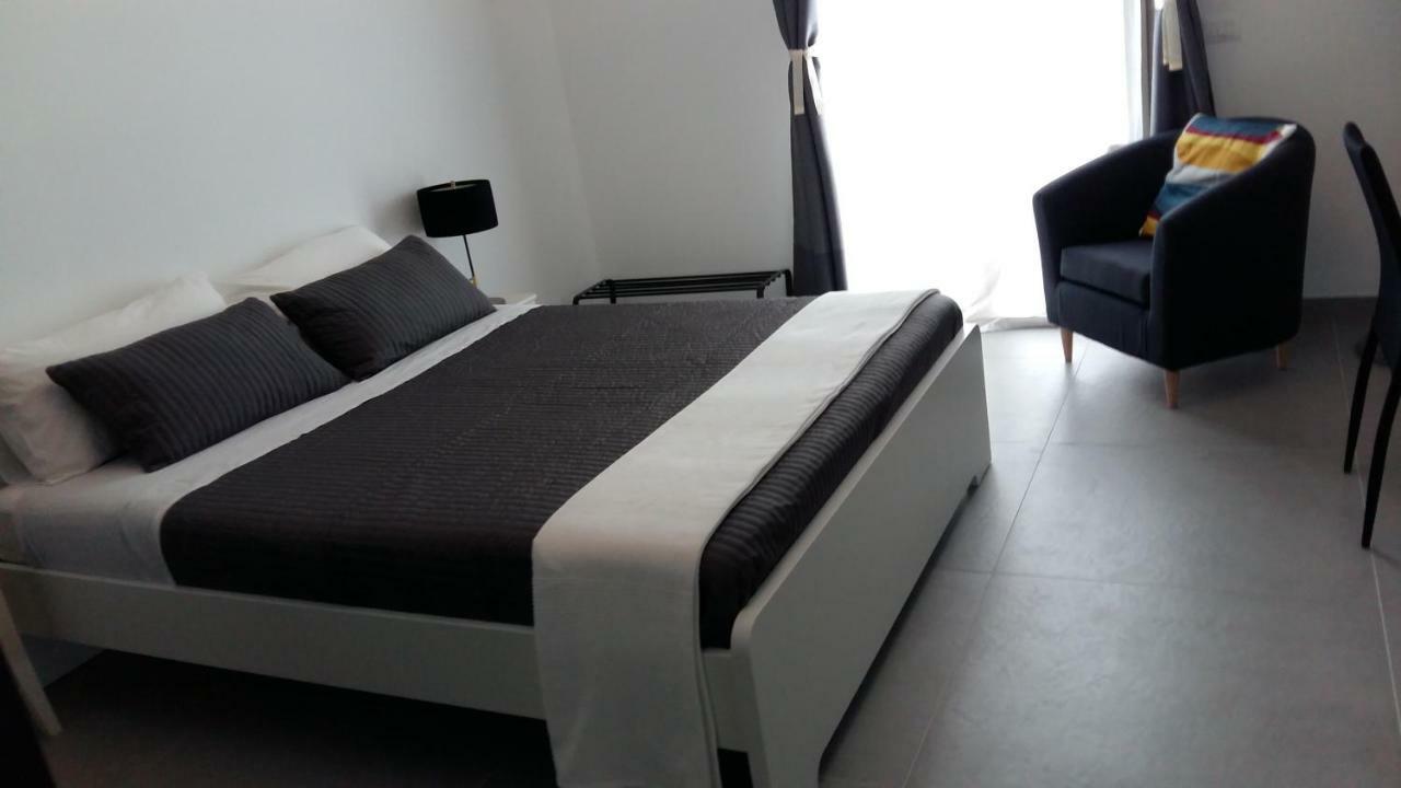 B&B Roda Barocco โนโต ภายนอก รูปภาพ
