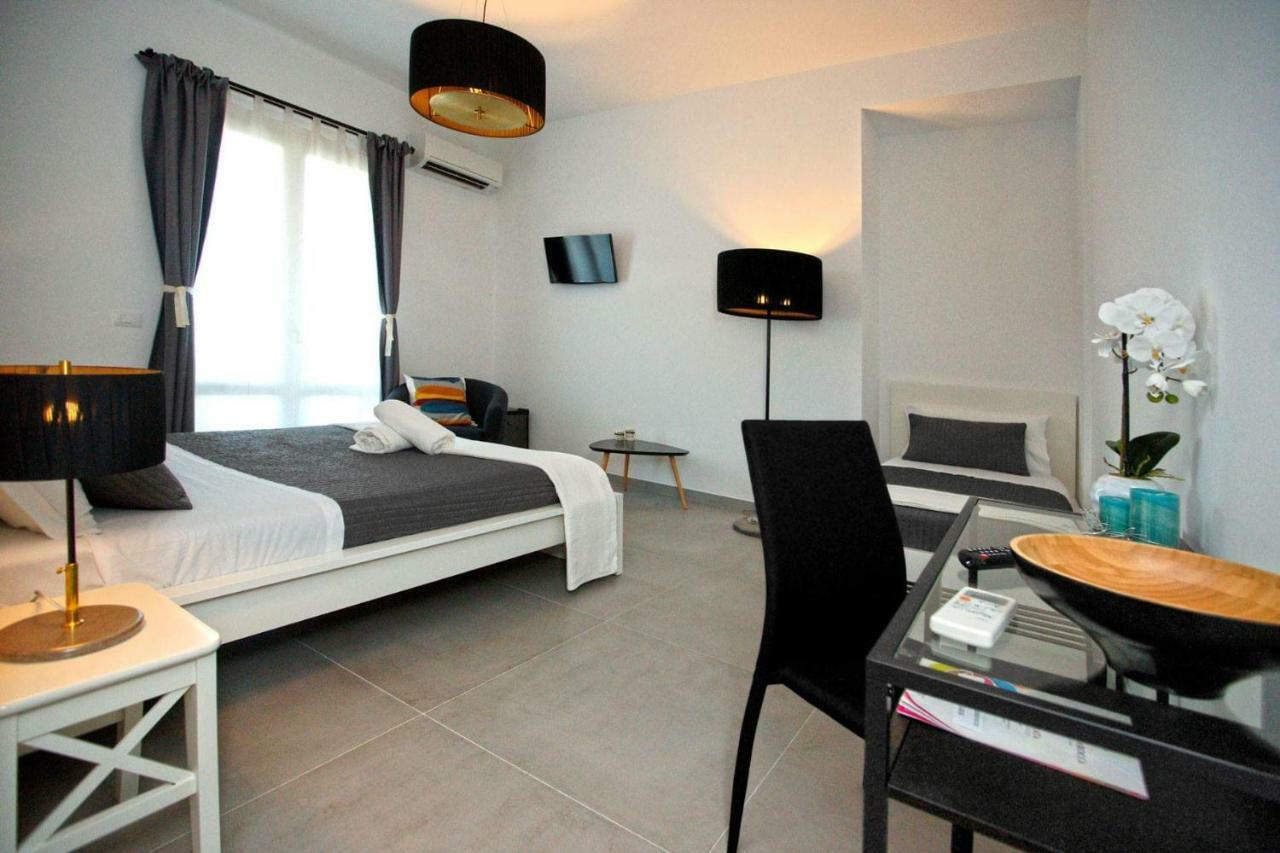 B&B Roda Barocco โนโต ภายนอก รูปภาพ