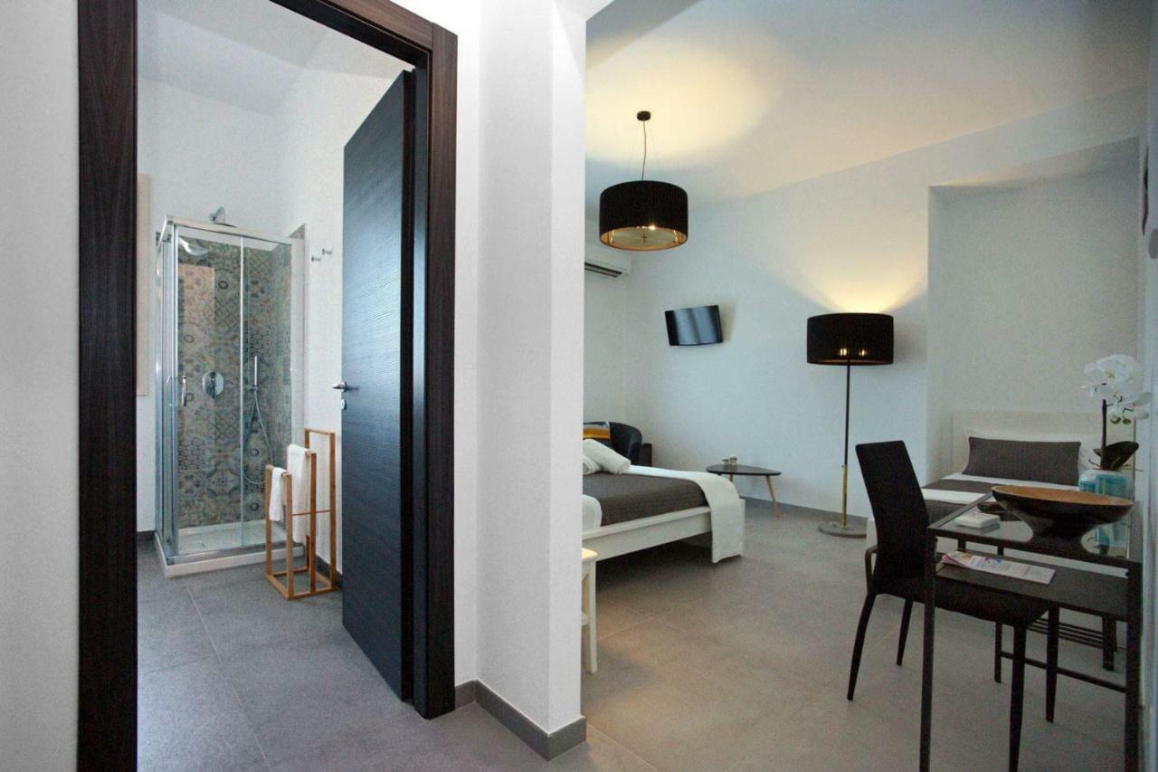 B&B Roda Barocco โนโต ภายนอก รูปภาพ