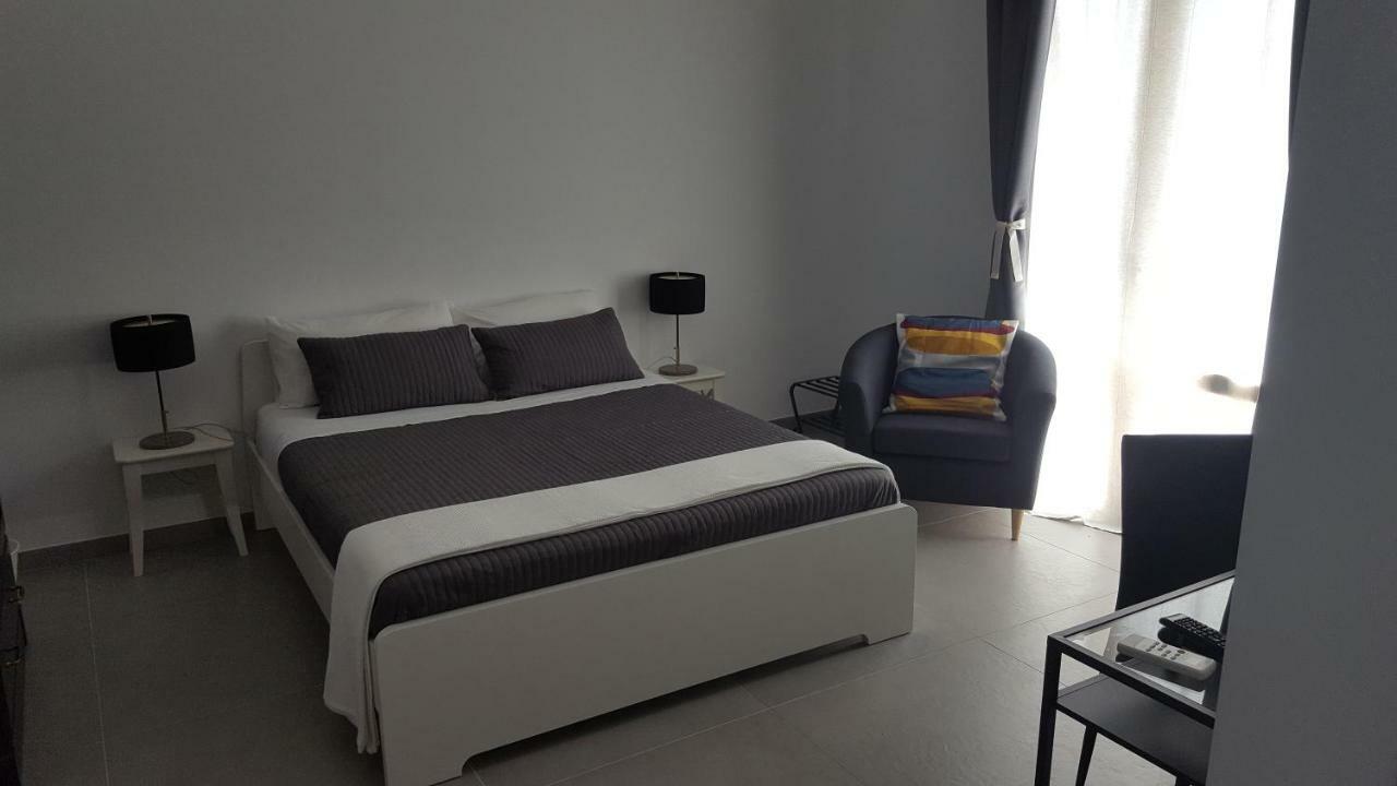 B&B Roda Barocco โนโต ภายนอก รูปภาพ